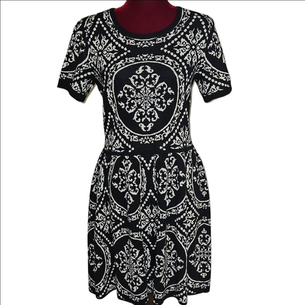 Romeo & Juliet Couture Sweater Dress Size Large